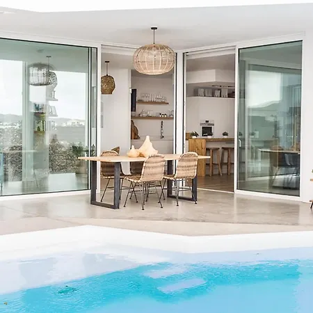 Dar Beida: Villa Con Piscina En Lajares, 7Km Playa Villa